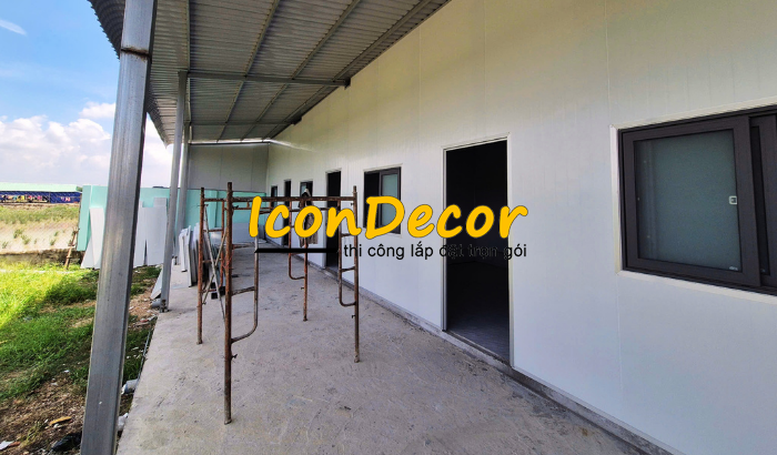 Thi công mái panel PU – khu trọ công nhân