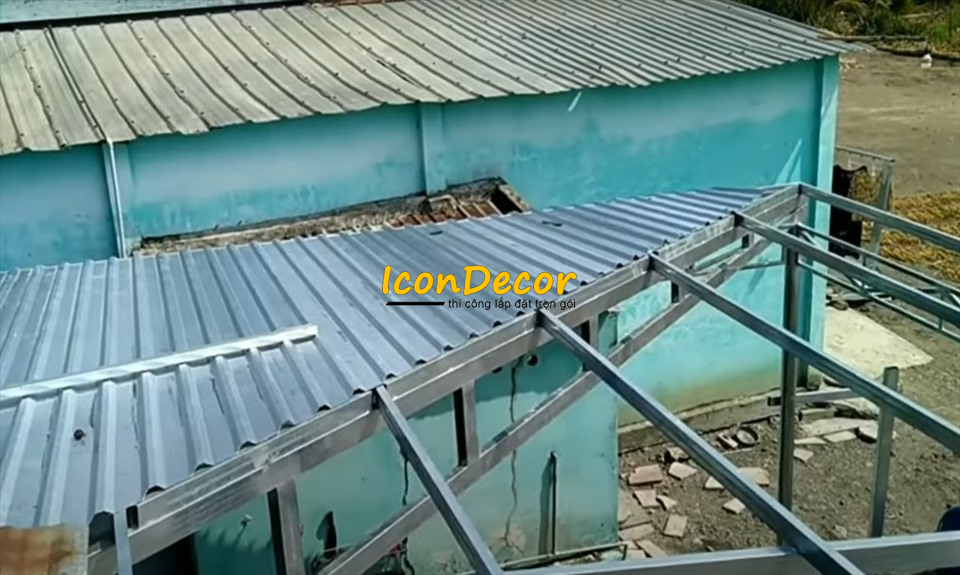 Before mái tôn thường