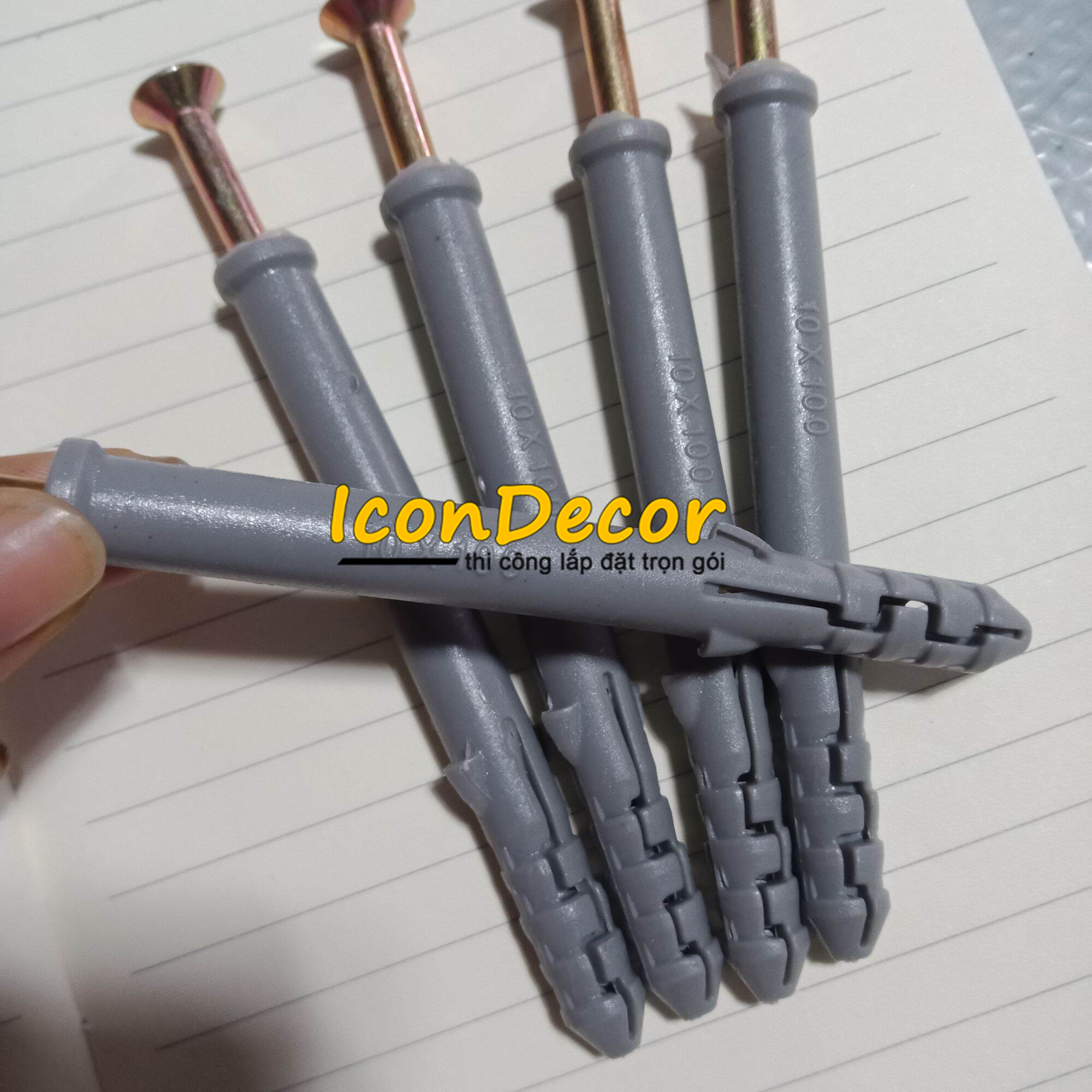 Tắc kê nở panel 