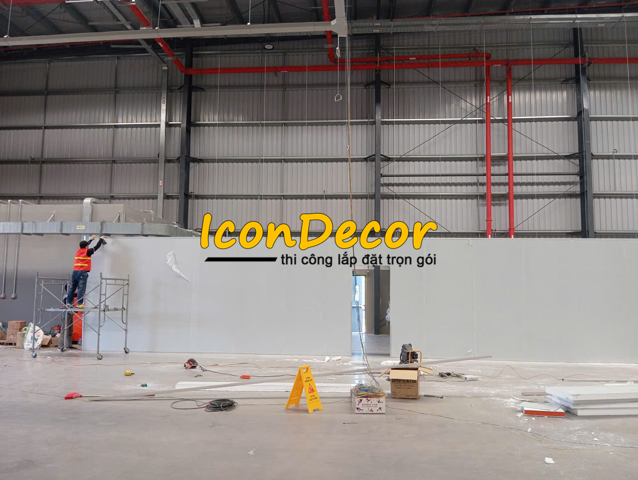 thi công vách ngăn panel thực tế 