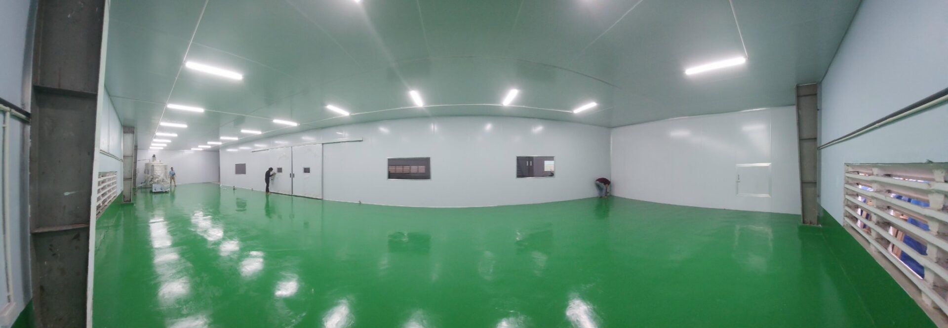 Thi Công Panel Phòng Sạch Sản Xuất Bao Bì Hoàng Long | Giải Pháp Chuẩn GMP